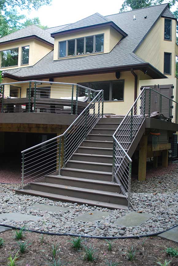 Stairs from yard to deck